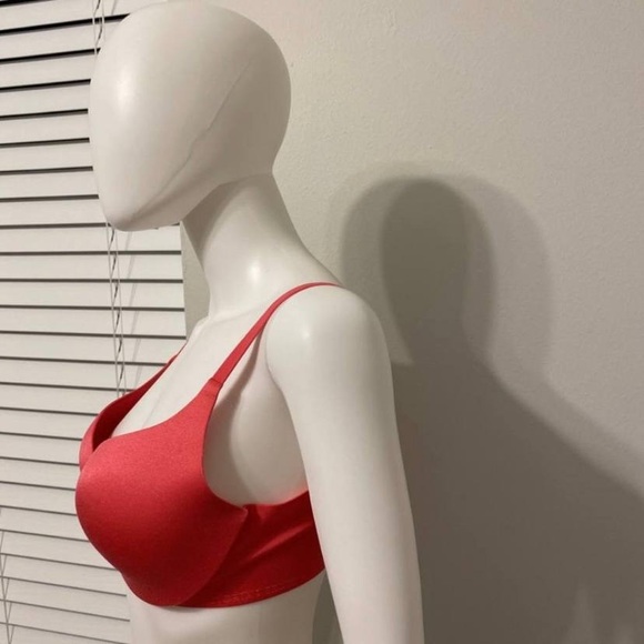 Victoria’s Secret Scarlet Smooth Push-up Bra Sz 34D - Picture 2 of 6
